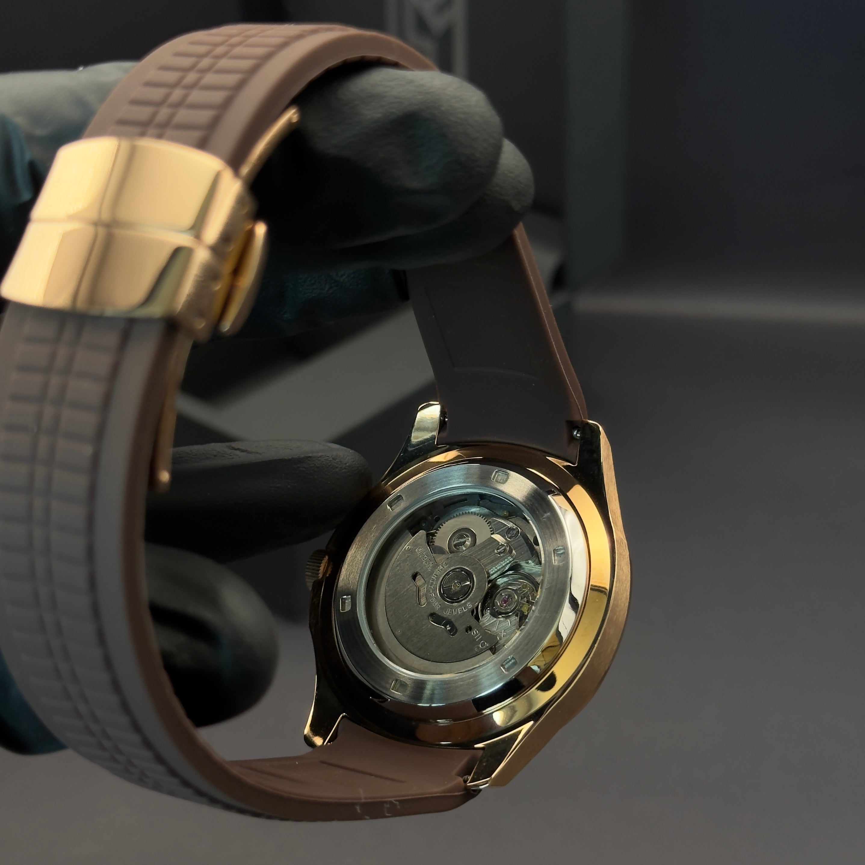 seiko aquanaut rose gold