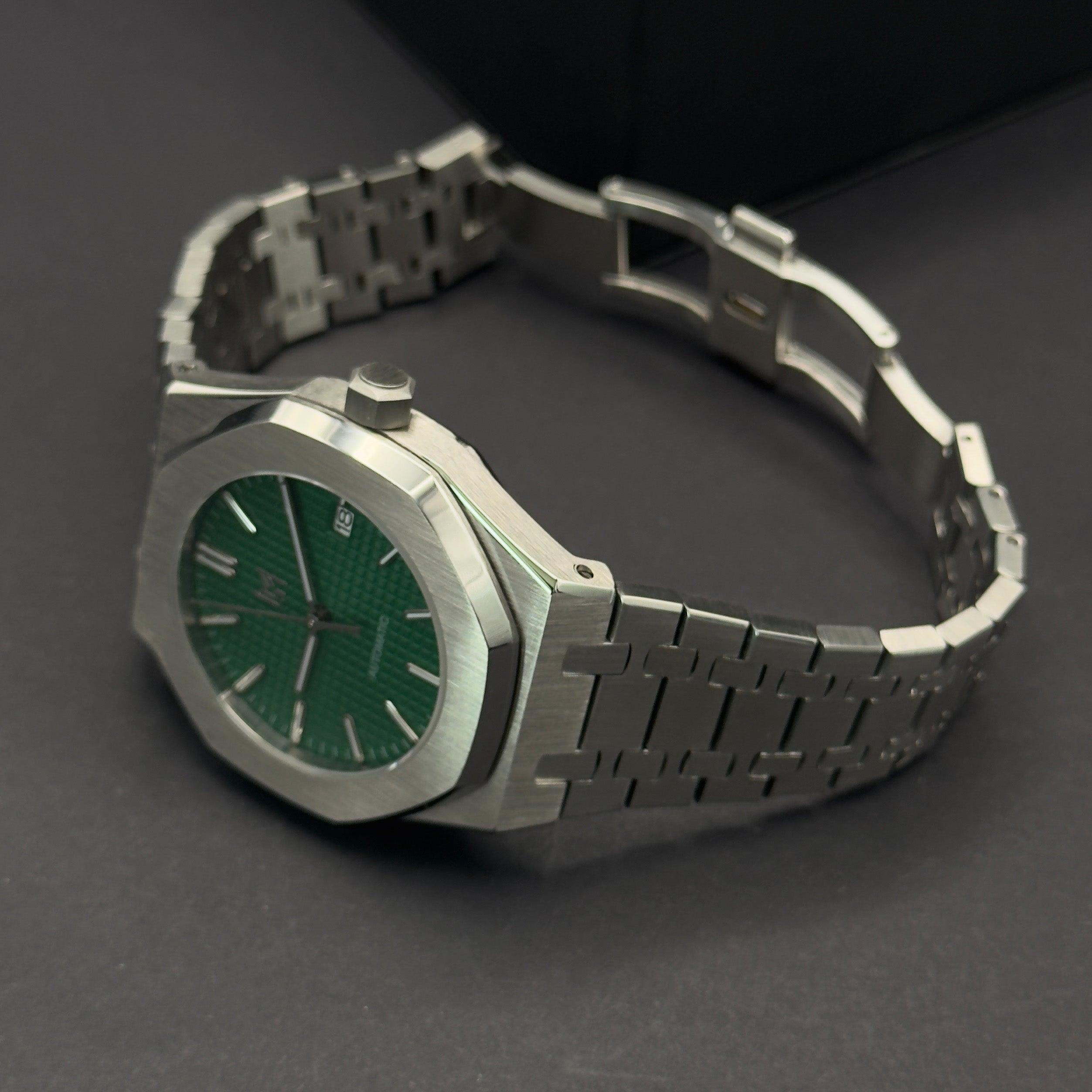 seiko mod royal oak green