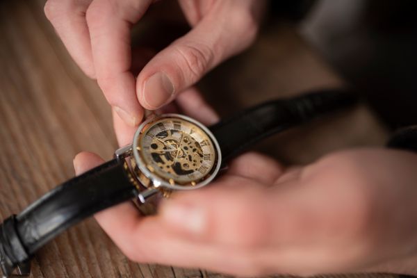 Comment entretenir une montre automatique ?