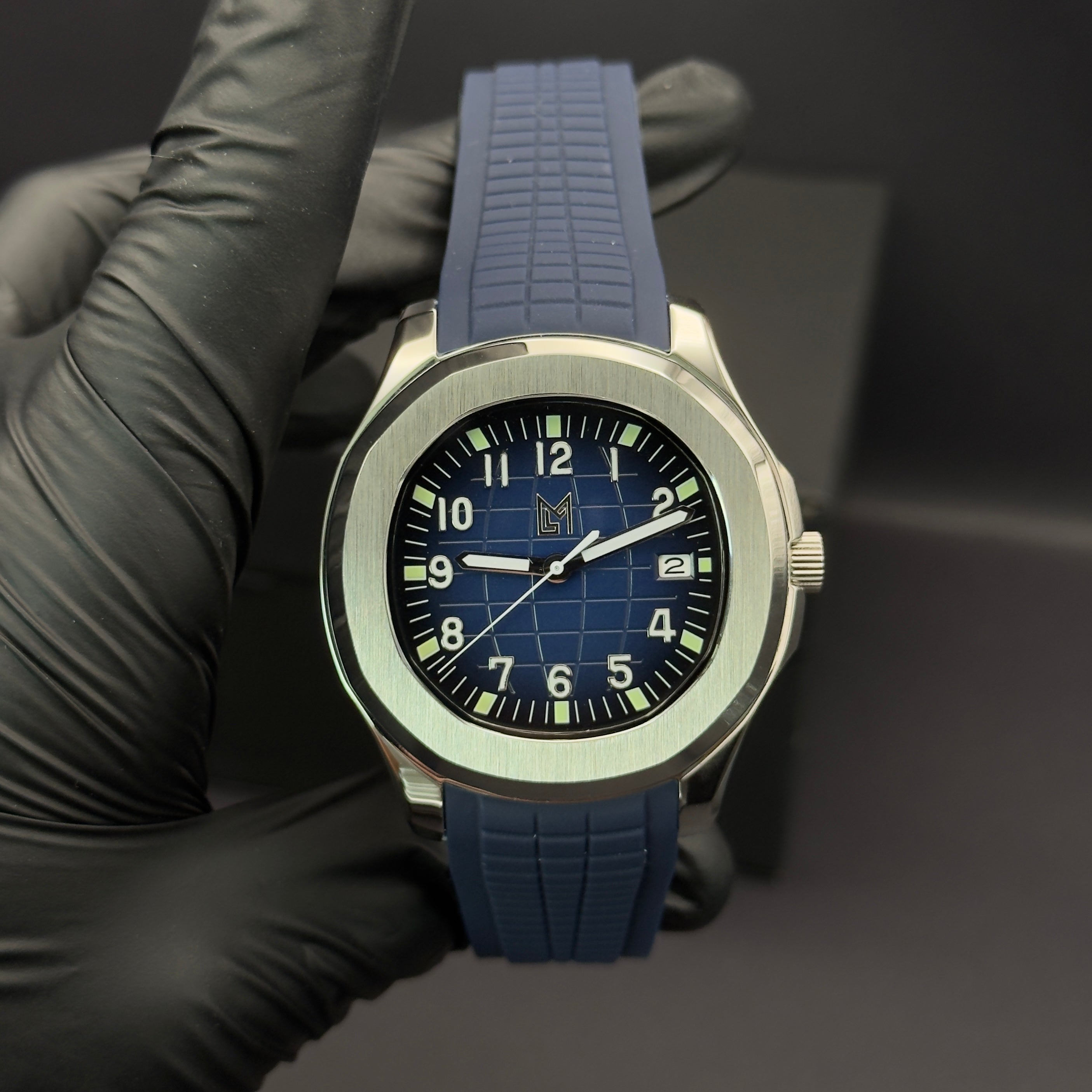 seiko aquanaut blue​