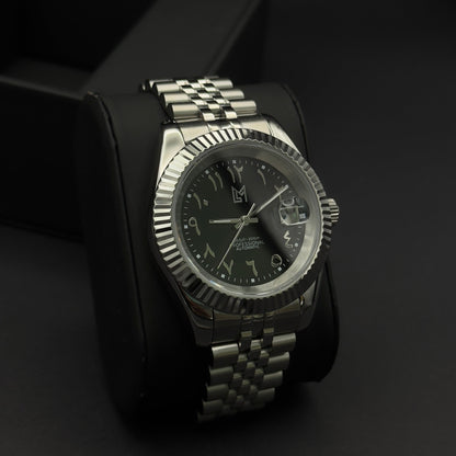 seiko arabic dial black