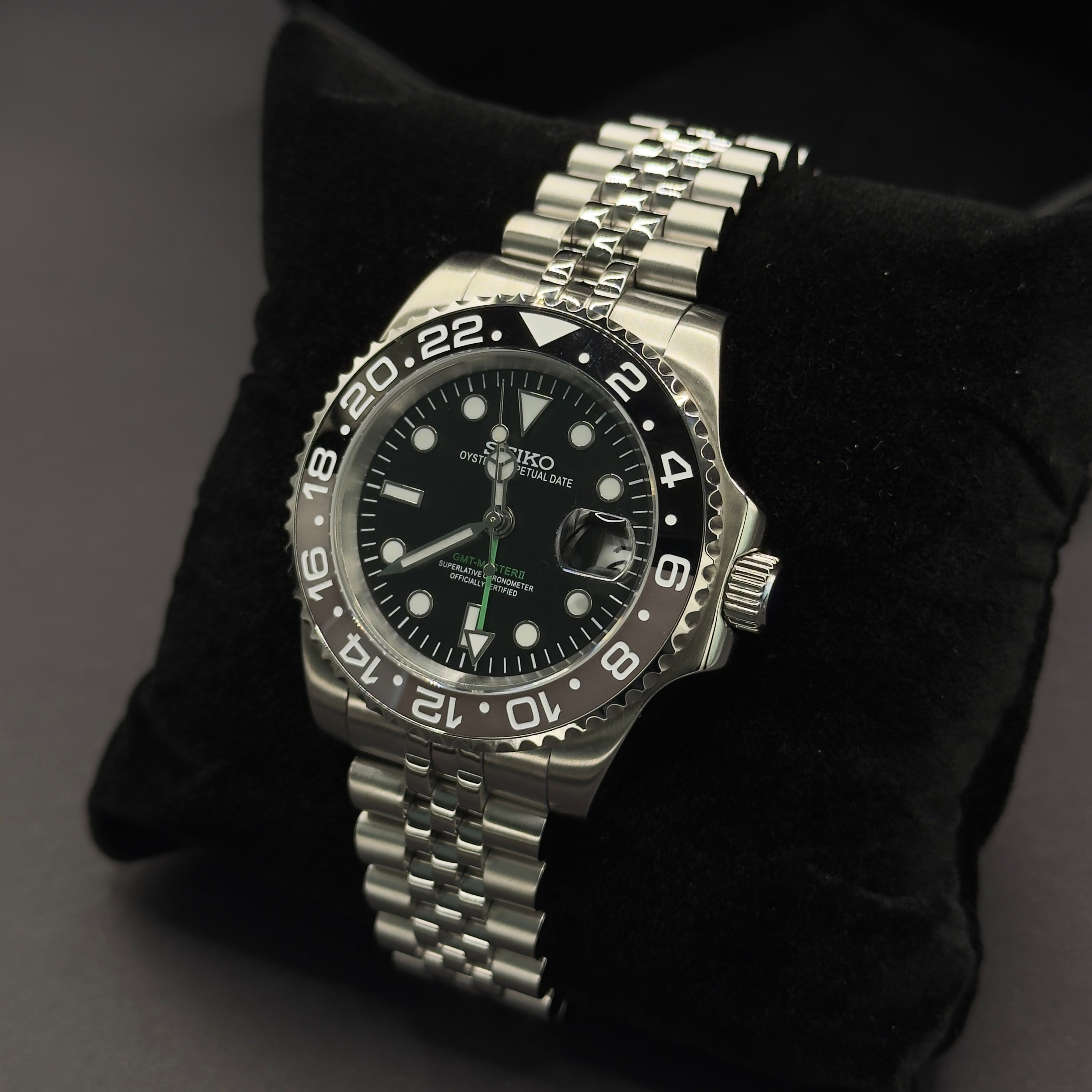 Seiko GMT Master II Bruce Wayne NH34