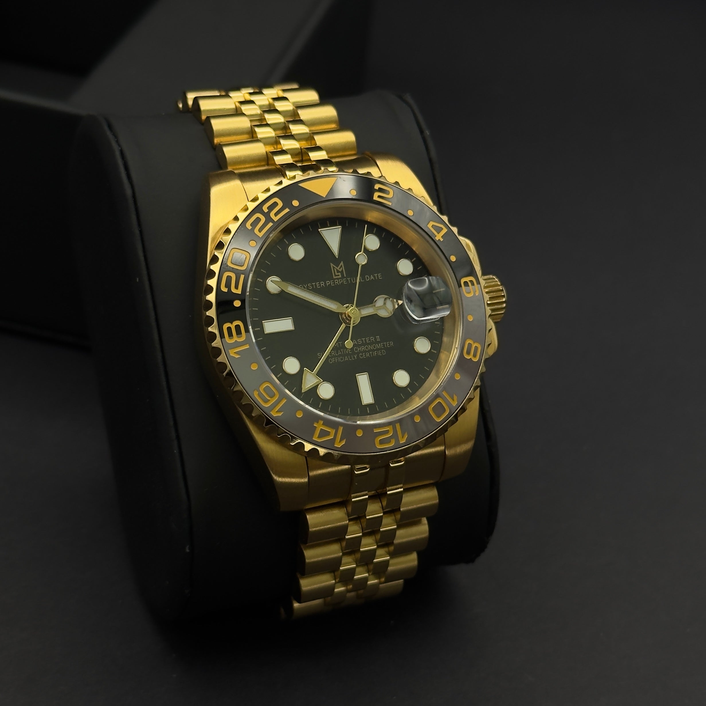 seiko gold gmt